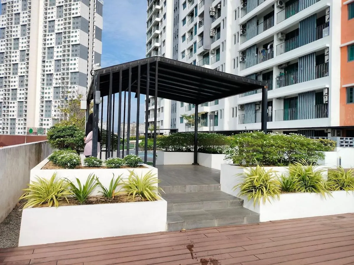 Swim Studio Shortvacay Perai